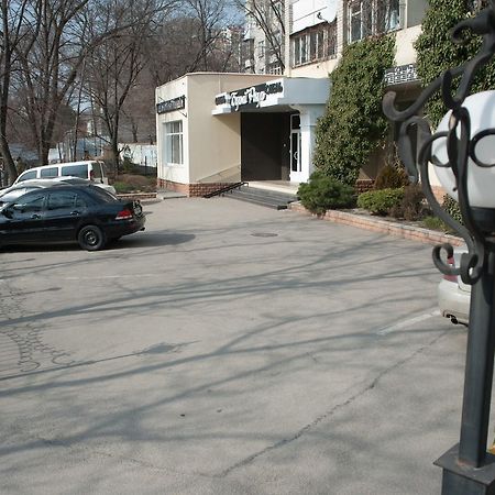 Bilyj Rojal Hotel Zaporizhia ภายนอก รูปภาพ