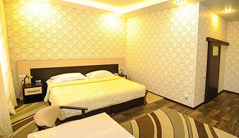 Bilyj Rojal Hotel Zaporizhia ภายนอก รูปภาพ