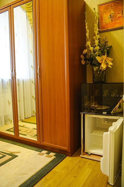 Bilyj Rojal Hotel Zaporizhia ภายนอก รูปภาพ