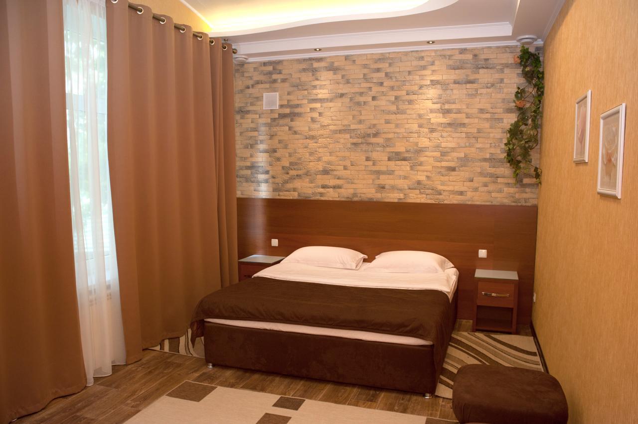 Bilyj Rojal Hotel Zaporizhia ภายนอก รูปภาพ
