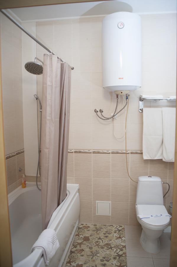 Bilyj Rojal Hotel Zaporizhia ภายนอก รูปภาพ